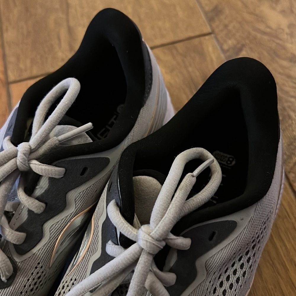 Saucony 8.5 Ride Running Shoes - Picture 8 of 13
